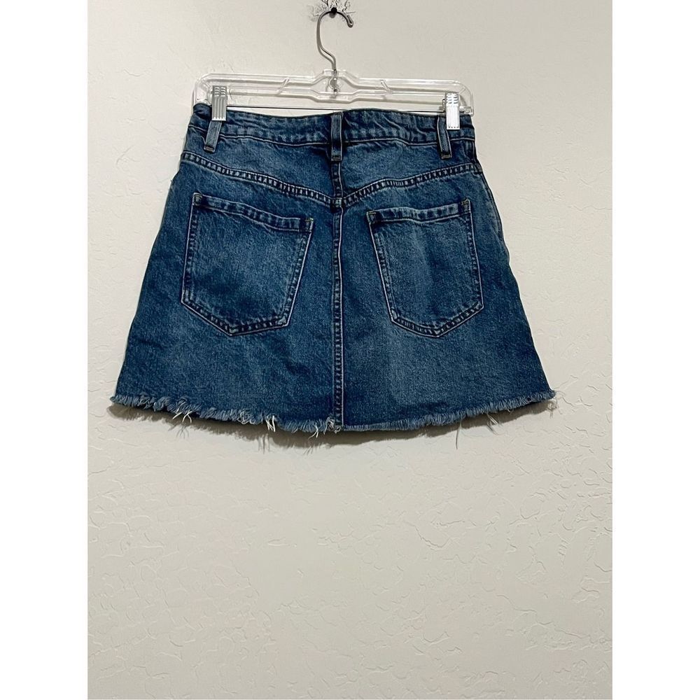 We The Free Womens Denim Skirt Size 27 Blue Zip Front Frayed Hem Cotton Grunge